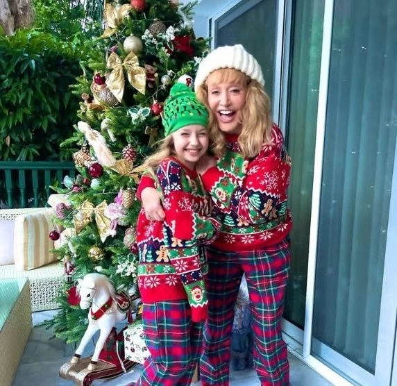 Валерий Меладзе и Альбина Джанабаева ностальгируют по «Новогодней ночи на Первом канале»