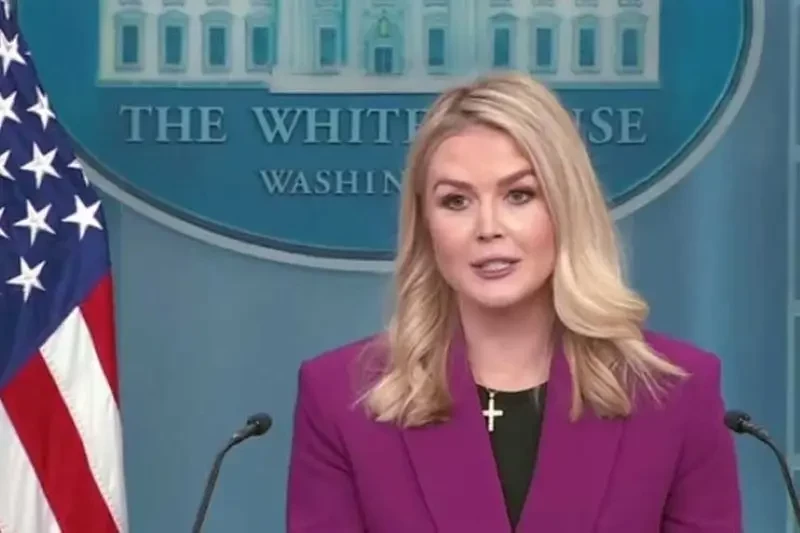 Пресс-секретарь Белого Дома: в администрации Байдена тратили бюджетные средства, как пьяные матросы