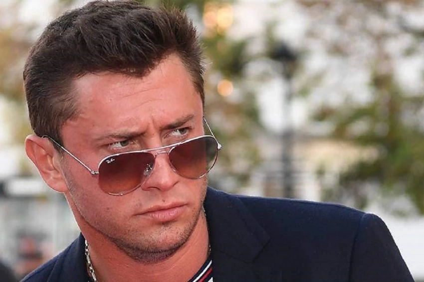 Хирург Лев Соцкий заявил, что актер Павел Прилучный перенес операцию по коррекции формы ушей