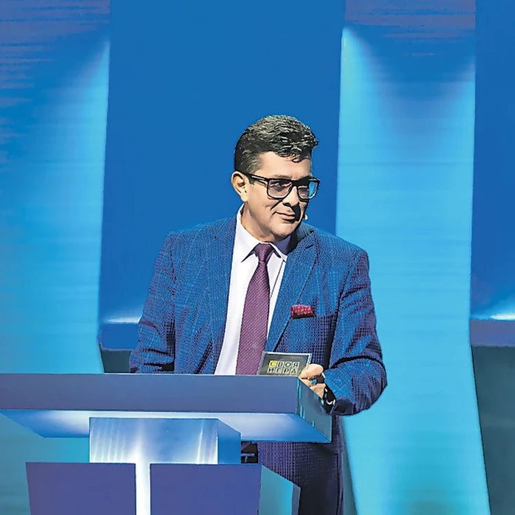 Петр Кулешов организовал личное шоу «Своя игра» в соцсетях: устраивает викторины, монтирует ролики