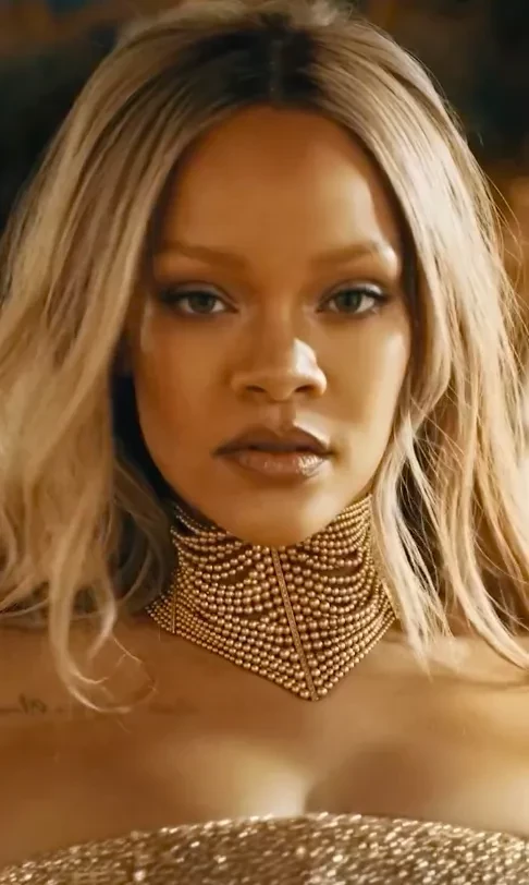 Рианна снялась в новом рекламном ролике для аромата J'adore Dior