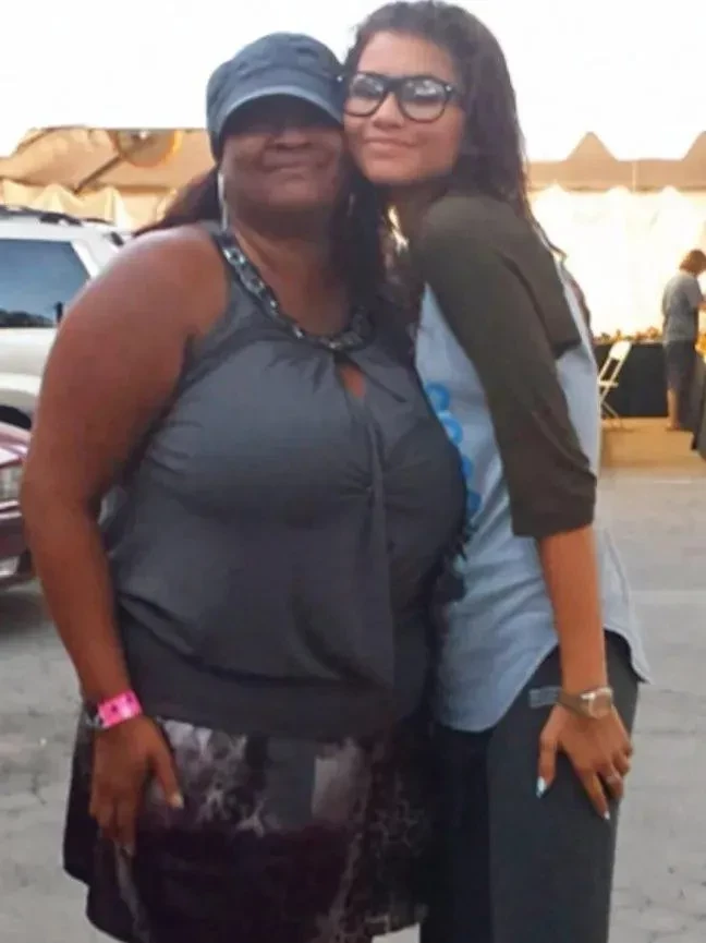 Сестра Зендаи обвинила её в том, что она зазналась