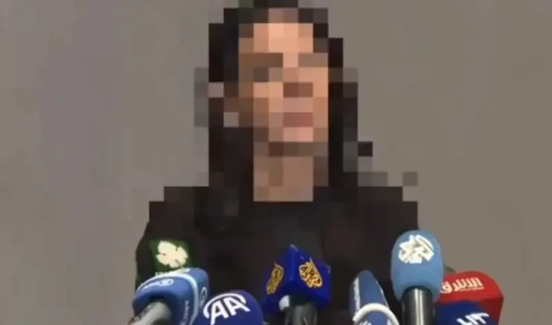 Прибывшей в Сирию главе МИД Германии Бербок вновь не пожали руку и «зацензурили» лицо на ТВ