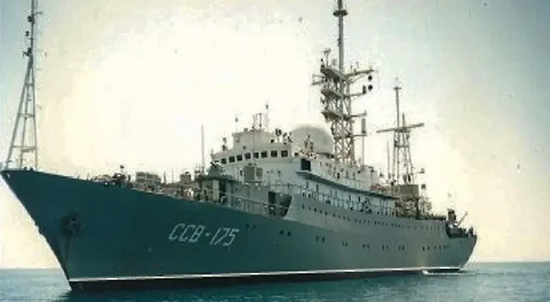 СМИ Франции: российский корабль «Виктор Леонов» выполняет «оскорбительные» манёвры