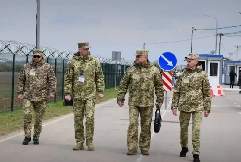 «Оснащение лучше, чем на передовой»: Украинский политолог предложил отправить на фронт пограничников с западной границы