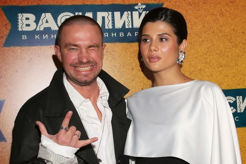 Молодая жена Александра Петрова показала, как выглядит через две недели после рождения первенца