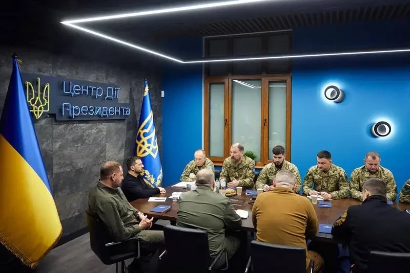 «Резидент»: Зеленский живёт в логике трёхлетней давности, считая, что Украина якобы всё ещё может «нанести поражение» России