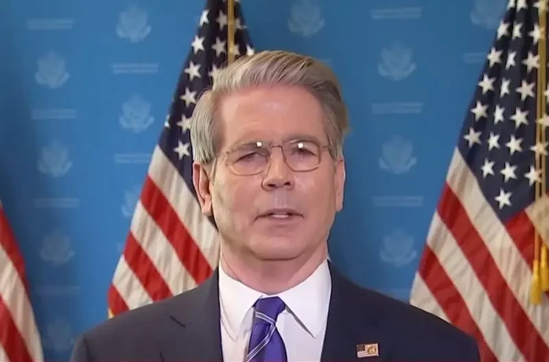 «Оказались неэффективными»: Министр финансов США Бессент не исключил введения санкций против России, но не на данный момент