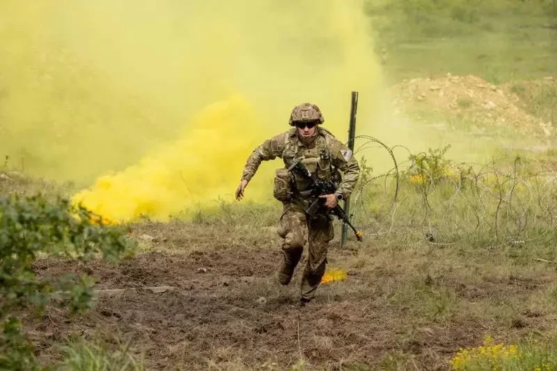 «Мы прекрасно знаем возможности Китая»: Глава Пентагона Хегсет заявил о подготовке США к возможному конфликту с КНР