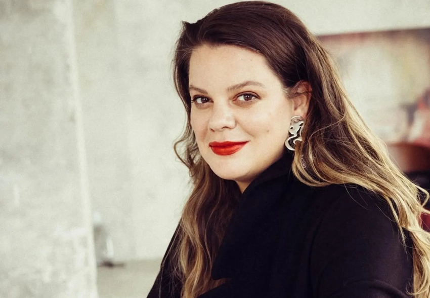 Бывший муж Веры Полозковой*, которая обвинила его в абьюзе, требует полную опеку над их детьми и её дочерью