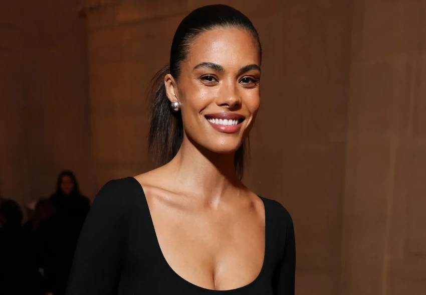 Тина Кунаки, Элтон Джон, Элизабет Олсен, Софи Марсо и Анна Винтур посетили показ Jacquemus