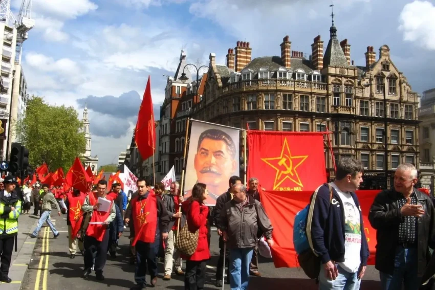 Фигура Сталина до сих пор будоражит умы и вызывает дискуссию