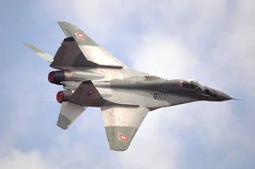 Президент Словакии назвал ошибкой передачу Киеву истребителей МиГ-29