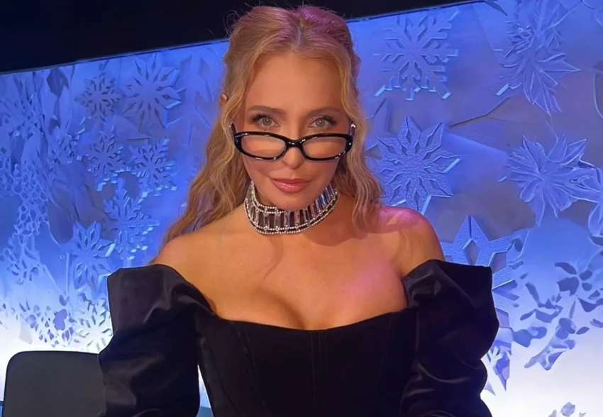 50-летняя Татьяна Навка появилась на публике в корсете и чокере