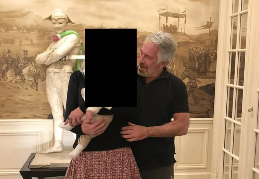 Стало известно, что у Джеффри Эпштейна был ребёнок от "идеальной" женщины