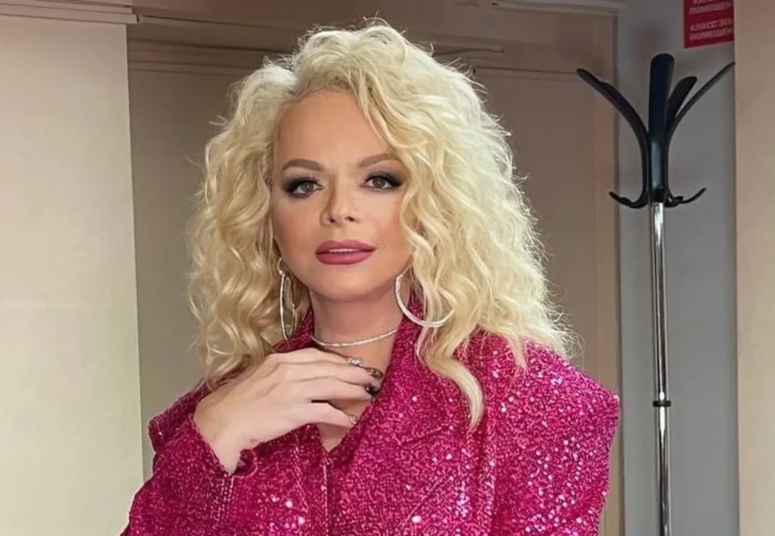 Зрители демонстративно ушли с выступления Ларисы Долиной: видео