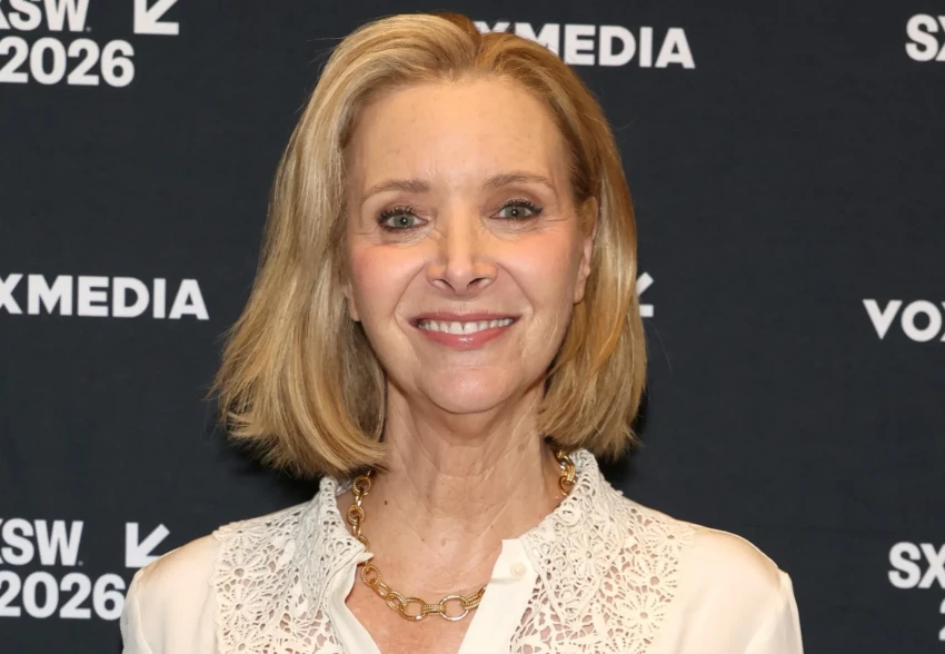 "Воспаление глаз и бугры на коже". Звезда "Друзей" Лиза Кудроу рассказала, почему навсегда отказалась от ботокса